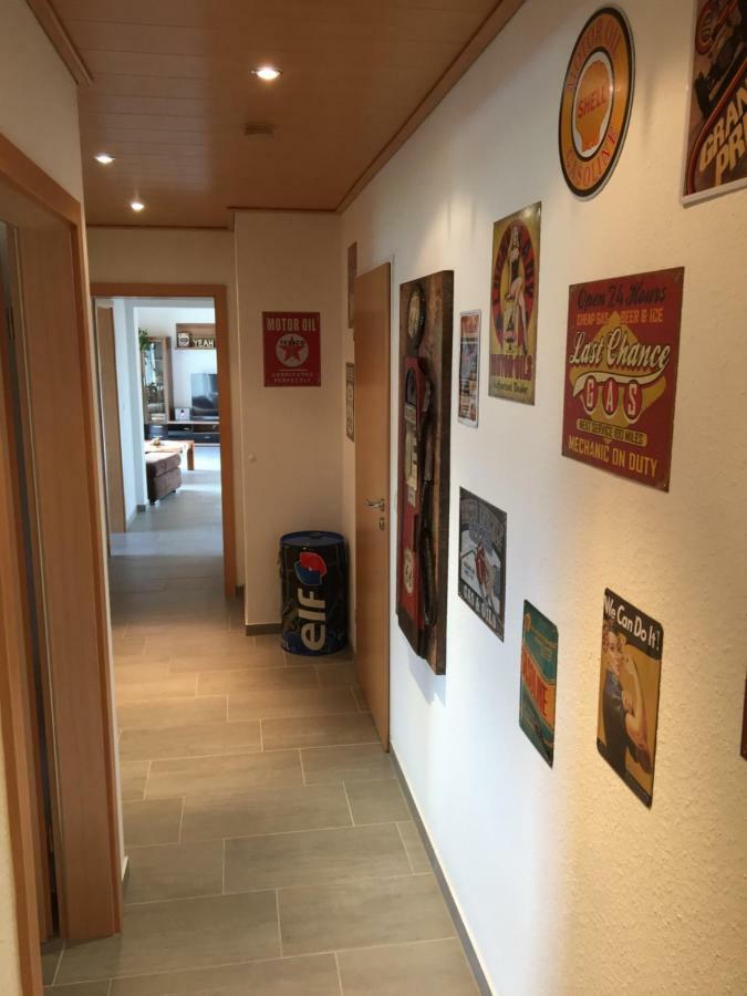 Alte Tankstelle Apartment Strassenhaus Exterior photo